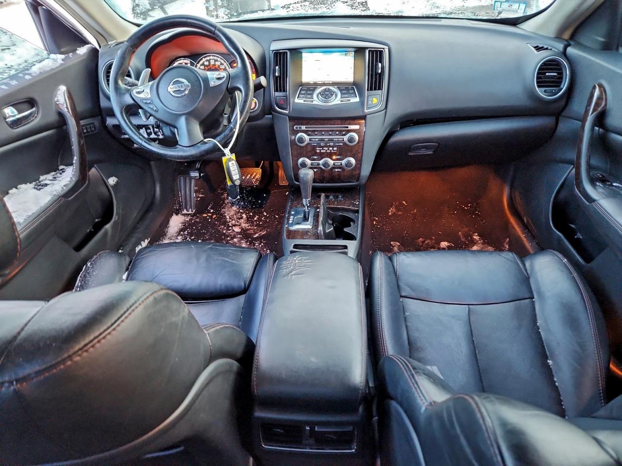 2010 NISSAN MAXIMA S photo 8