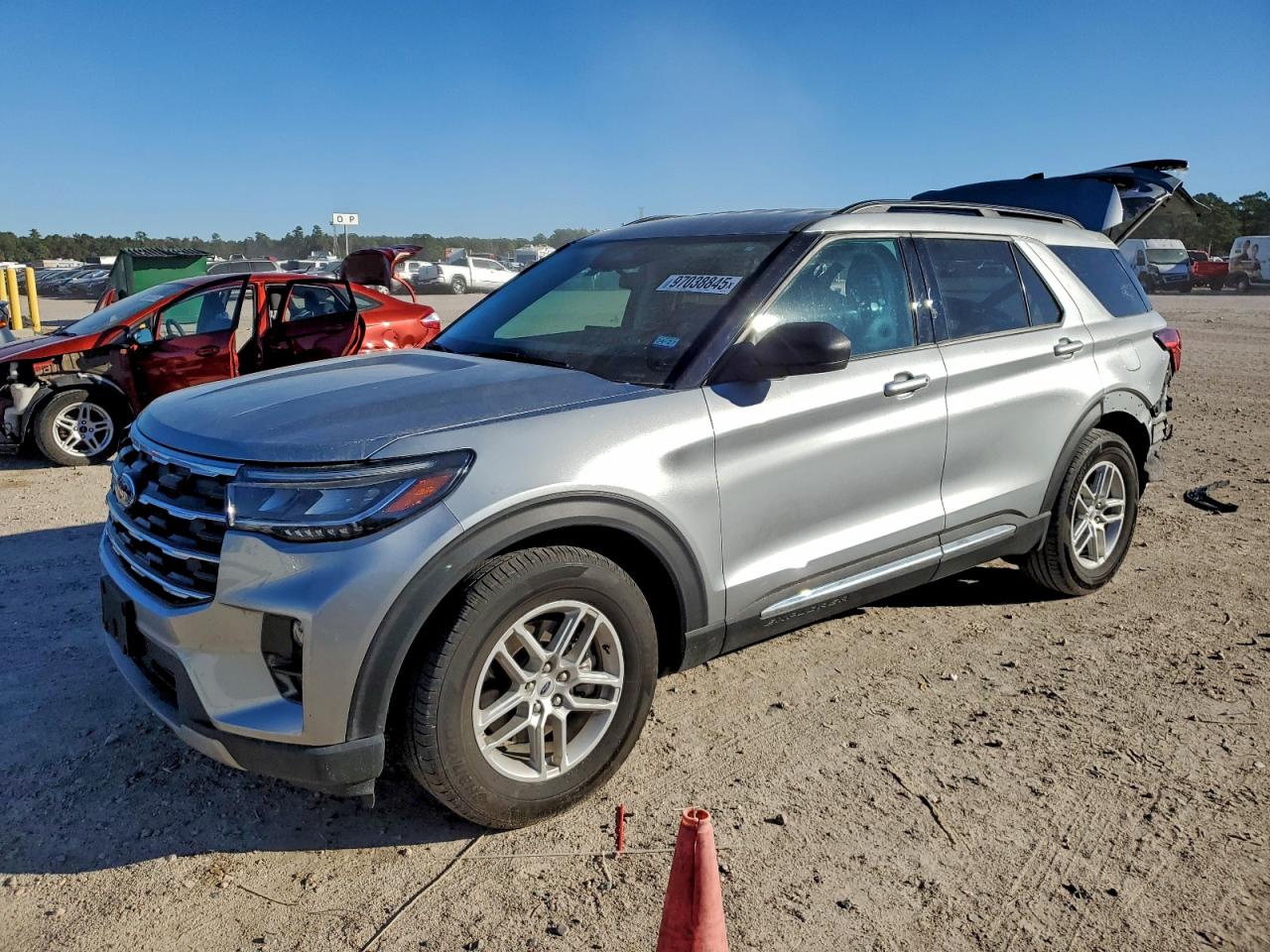 2025 FORD EXPLORER