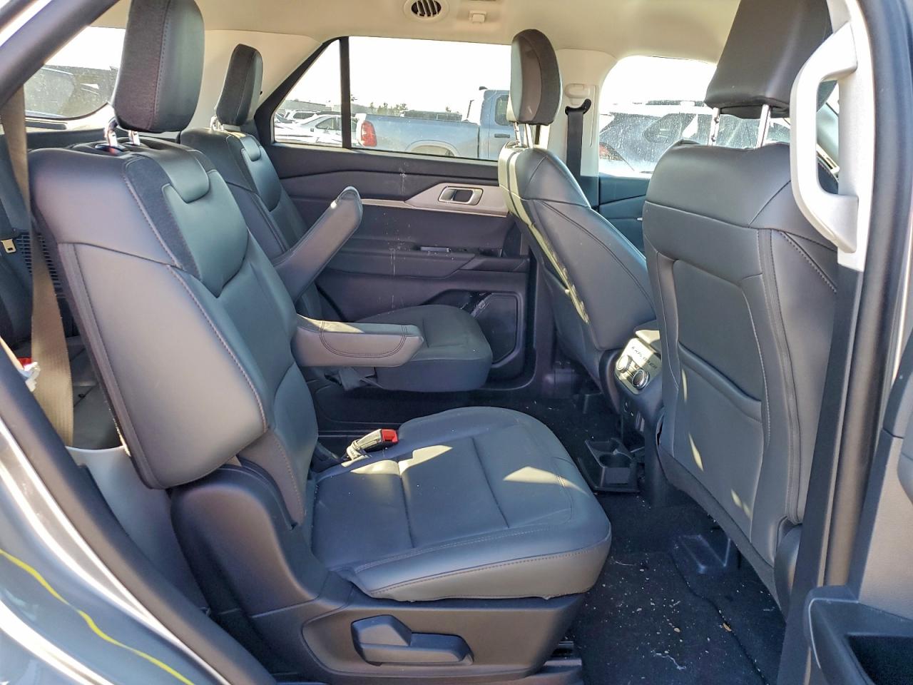 2025 FORD EXPLORER ACTIVE photo 31