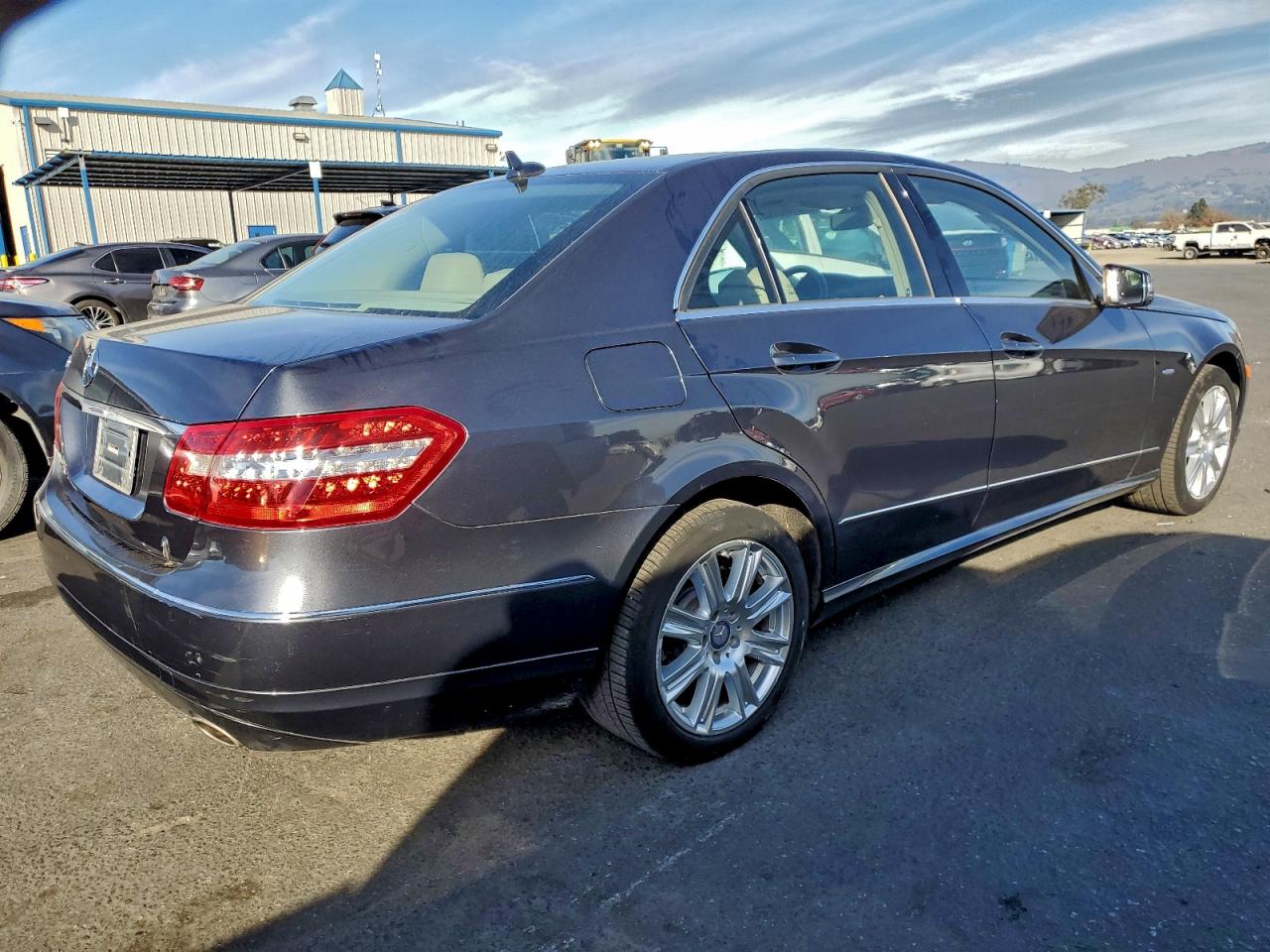 2012 MERCEDES-BENZ E 350 photo 5