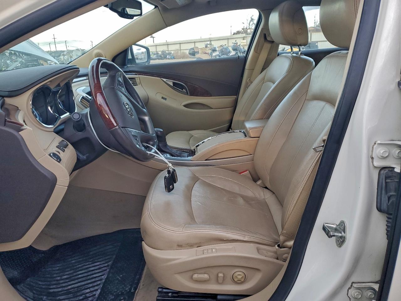 2010 BUICK LACROSSE CXL photo 19