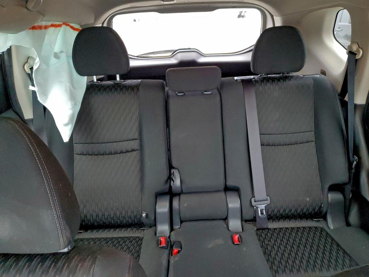 2019 NISSAN ROGUE S photo 19