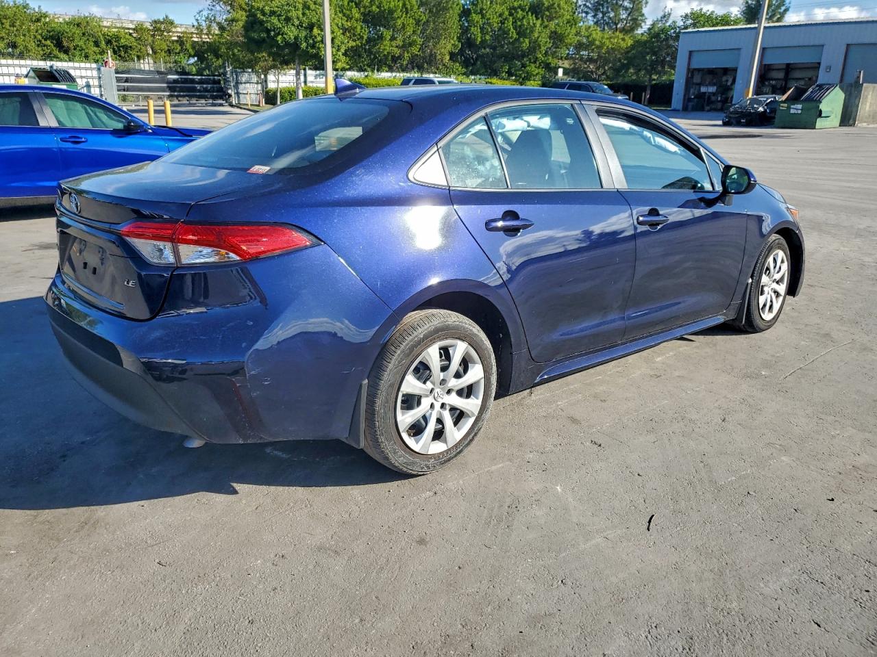 2025 TOYOTA COROLLA LE photo 5