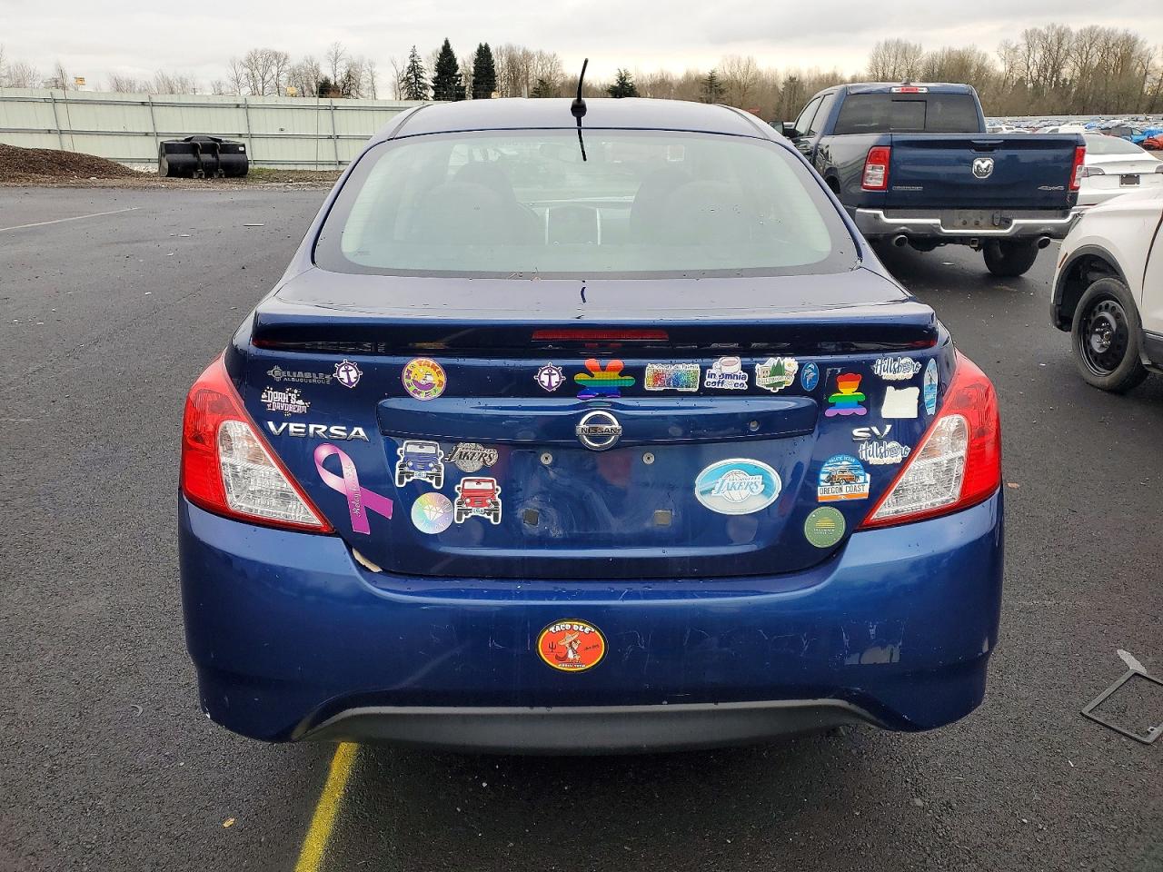 2018 NISSAN VERSA S photo 11