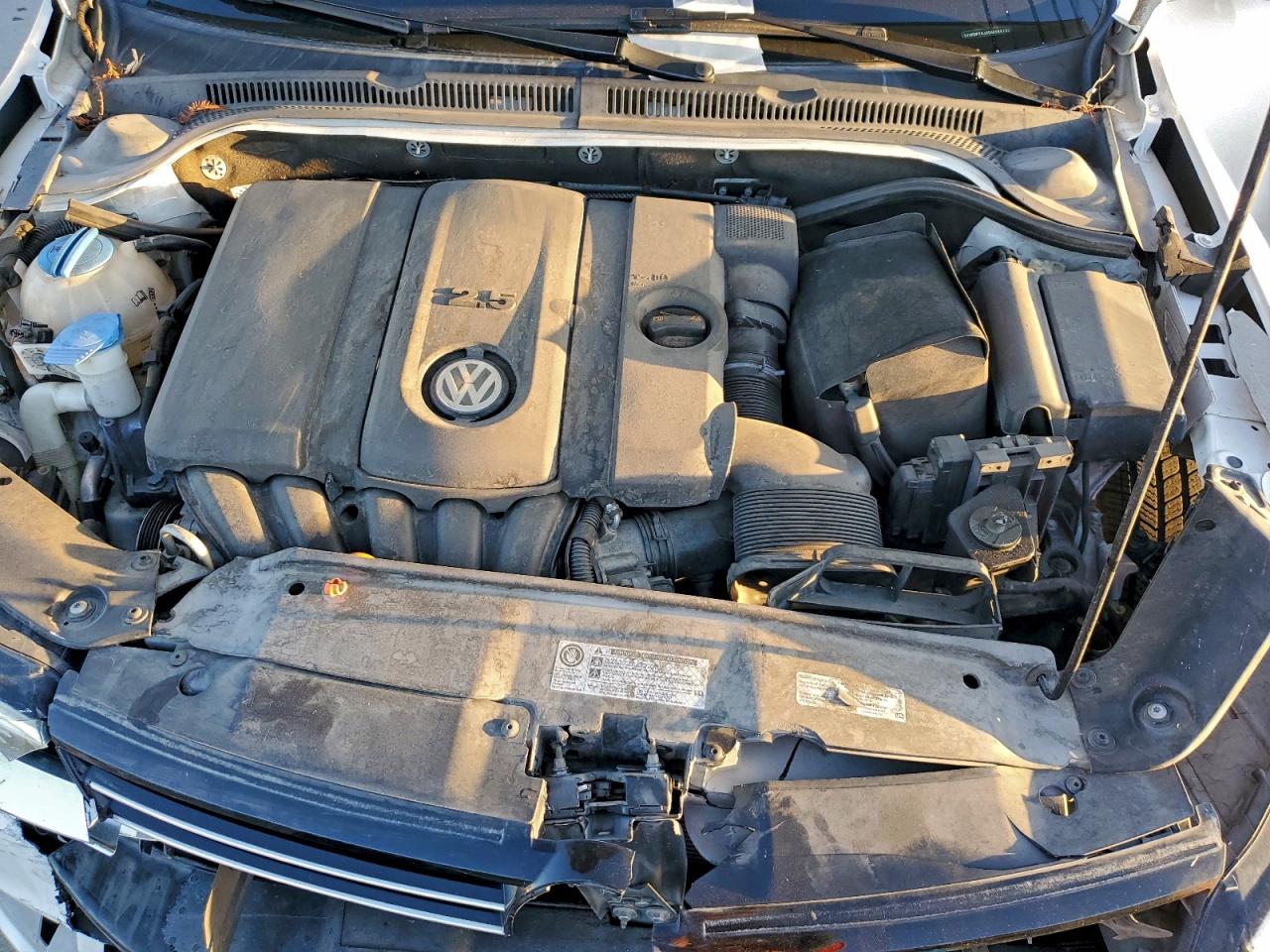 2013 VOLKSWAGEN JETTA SE photo 11