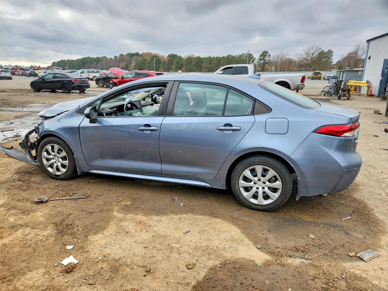 2022 TOYOTA COROLLA LE photo 2