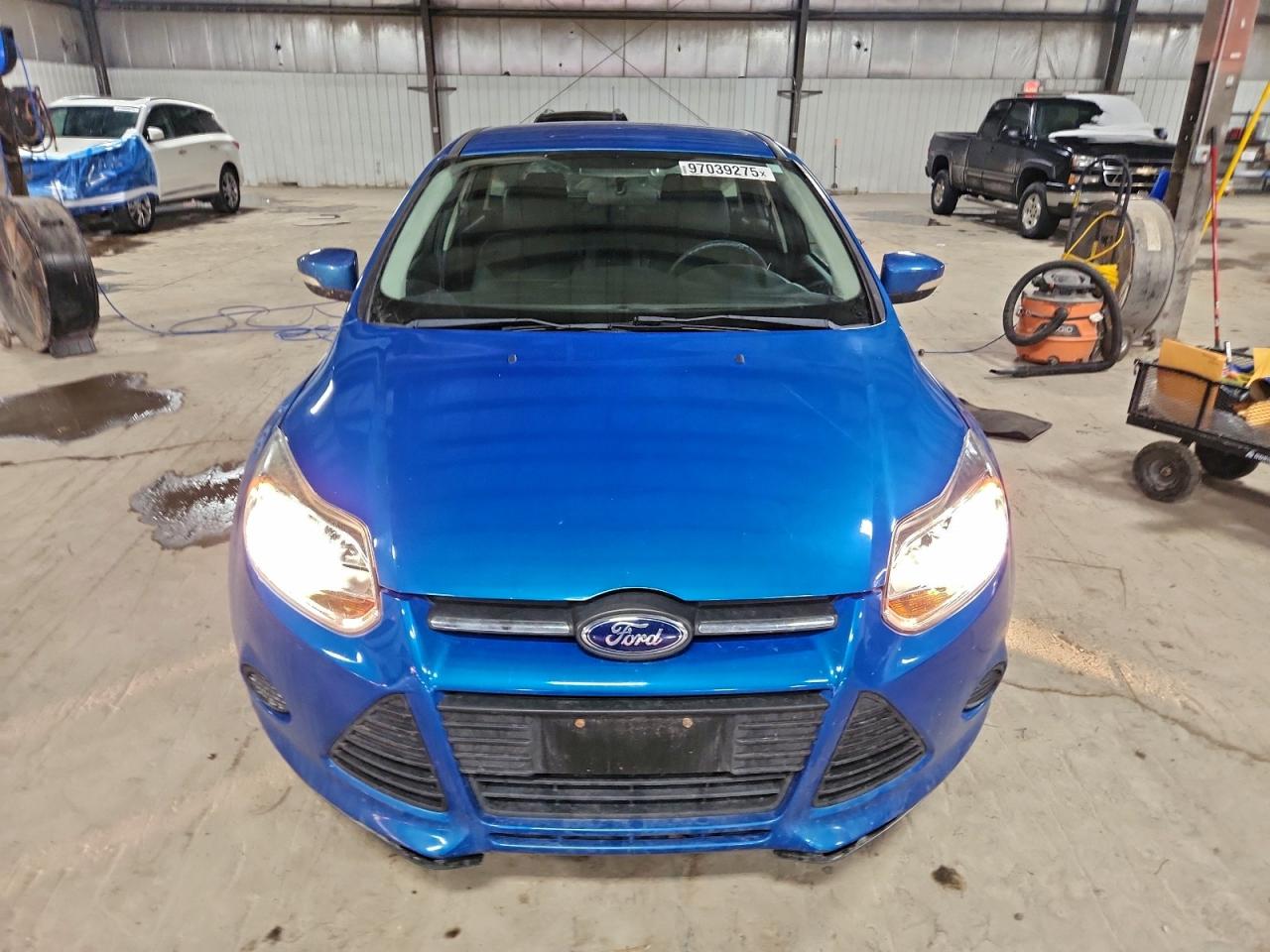 2013 FORD FOCUS SE photo 5