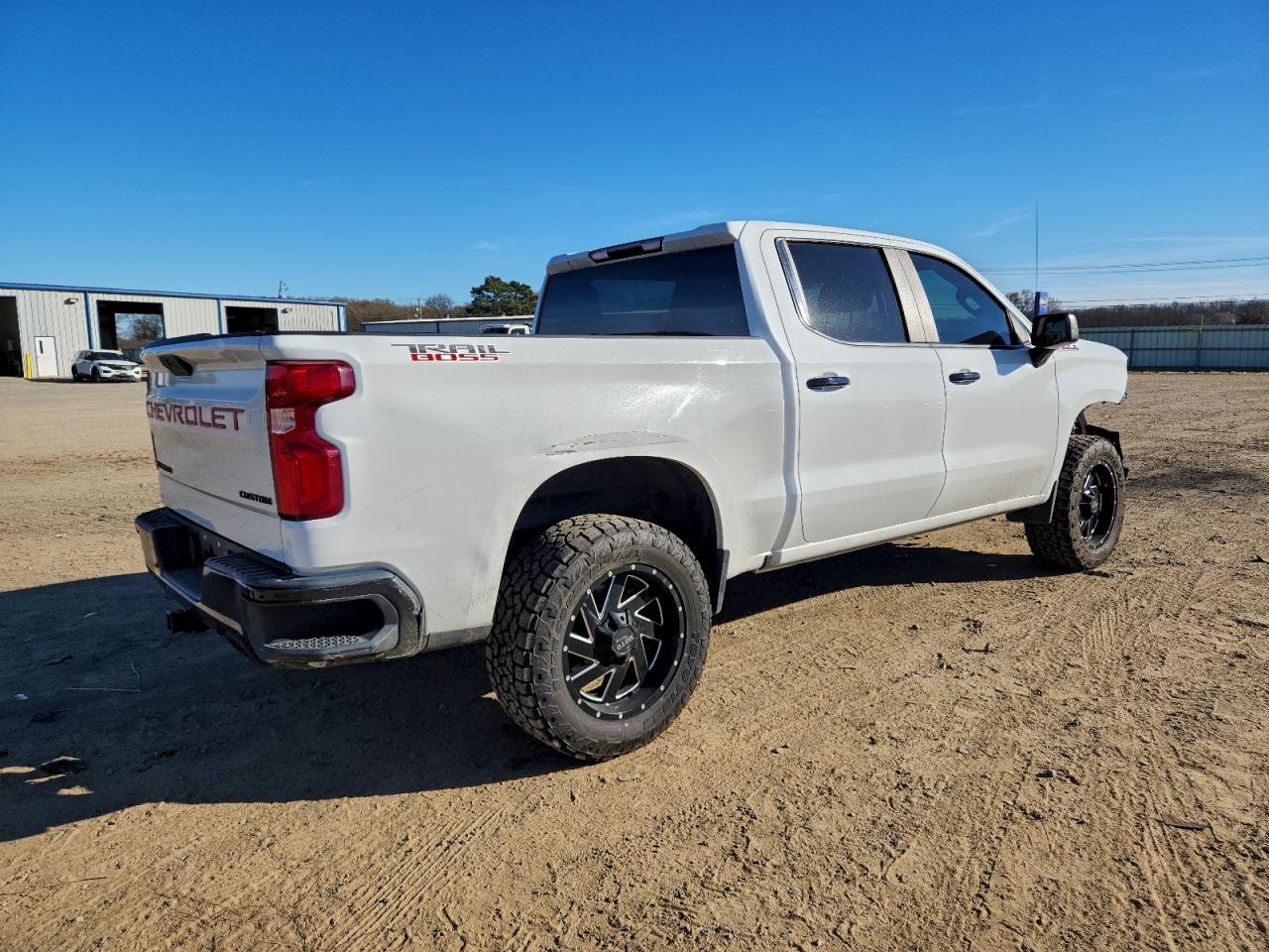 2020 CHEVROLET SILVERADO K1500 TRAIL BOSS CUSTOM photo 3