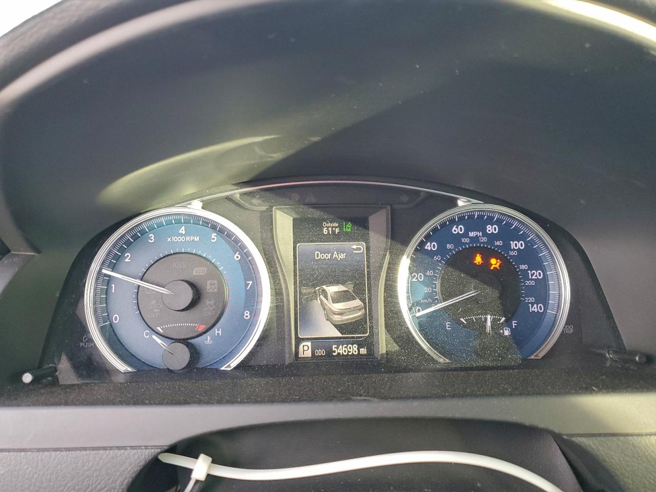 2017 TOYOTA CAMRY LE photo 9
