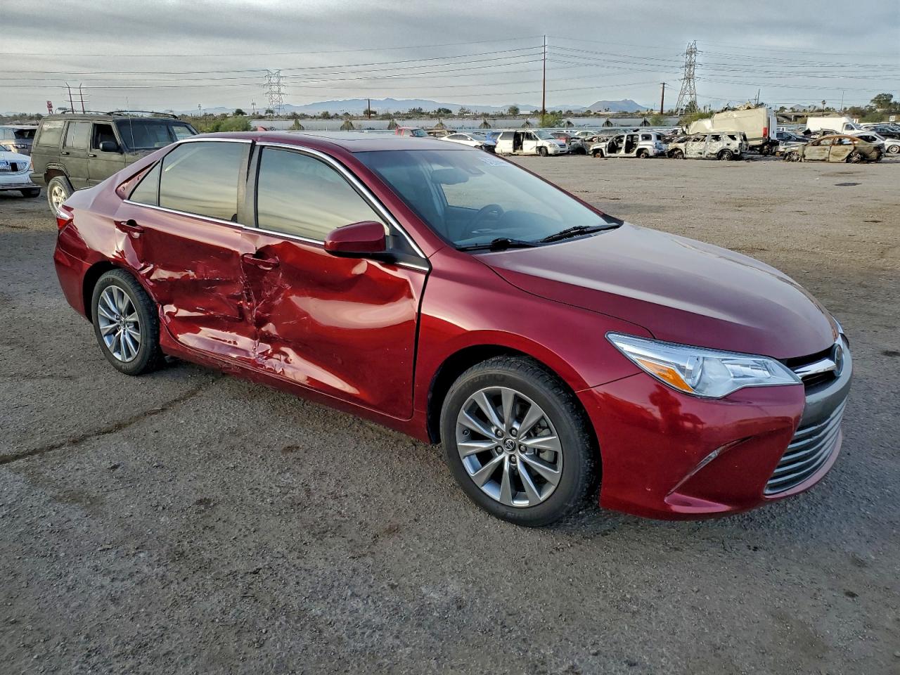 2017 TOYOTA CAMRY LE photo 4
