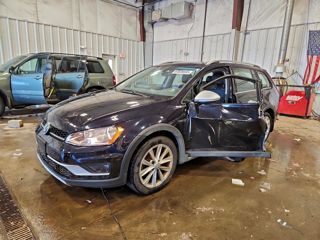 2017 VOLKSWAGEN GOLF ALLTRACK