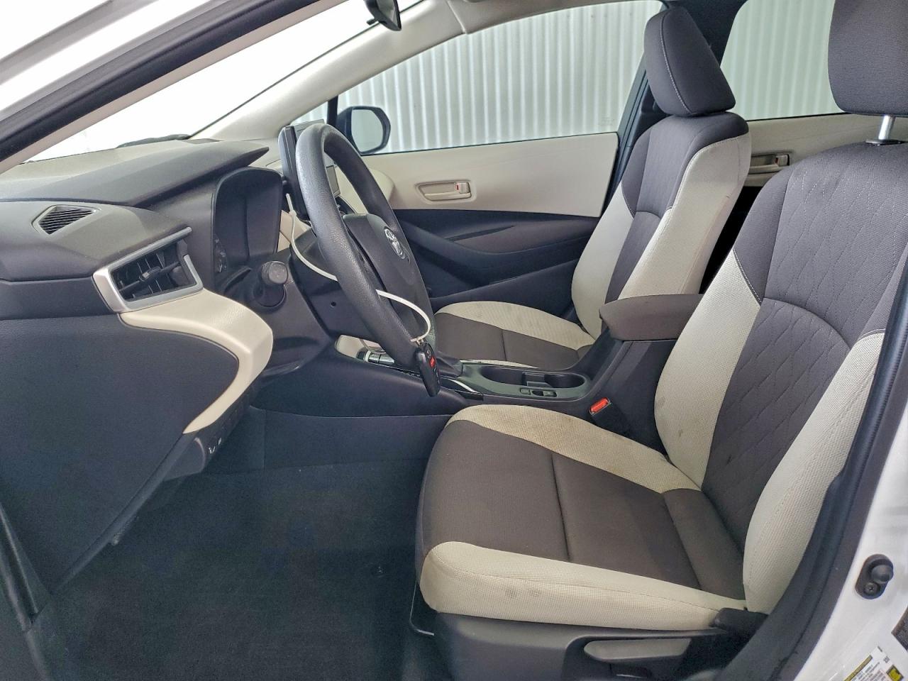 2023 TOYOTA COROLLA LE photo 13