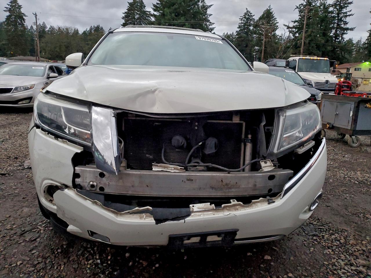 2013 NISSAN PATHFINDER S photo 13