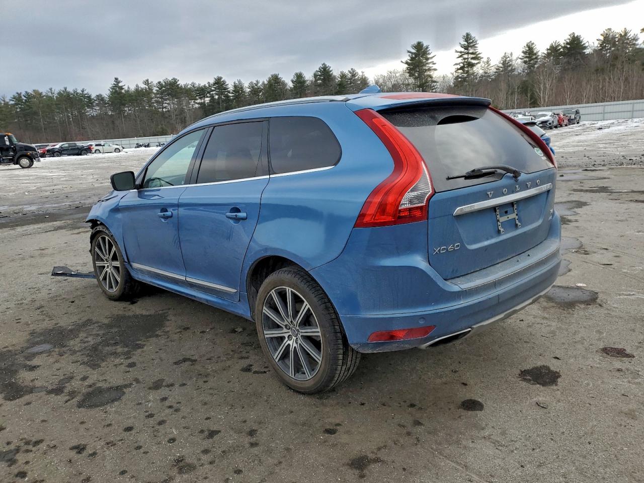 2017 VOLVO XC60 T6 INSCRIPTION photo 4