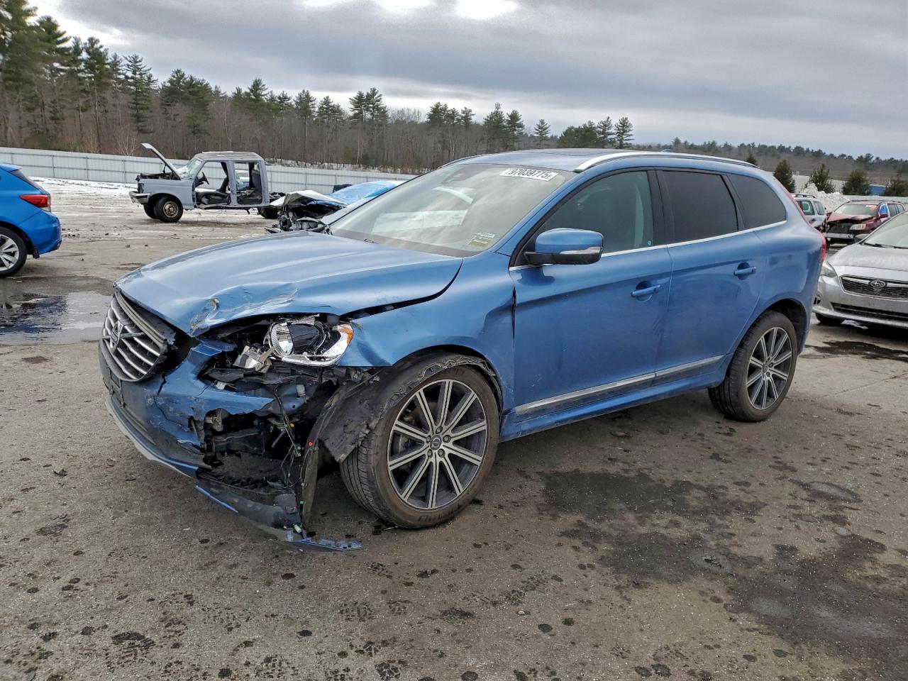 2017 VOLVO XC60