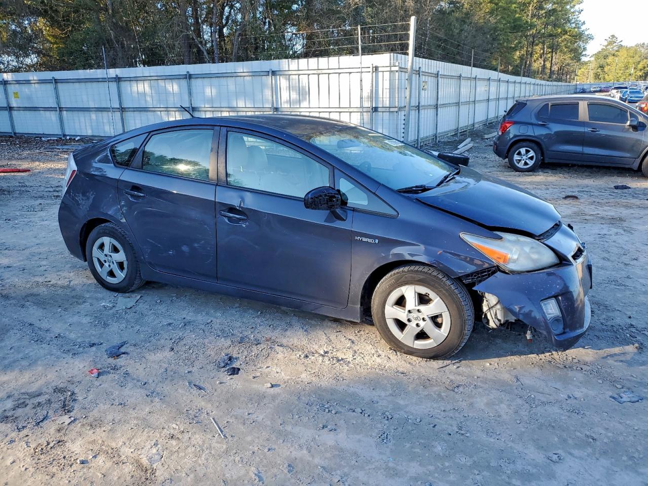 2010 TOYOTA PRIUS III photo 4
