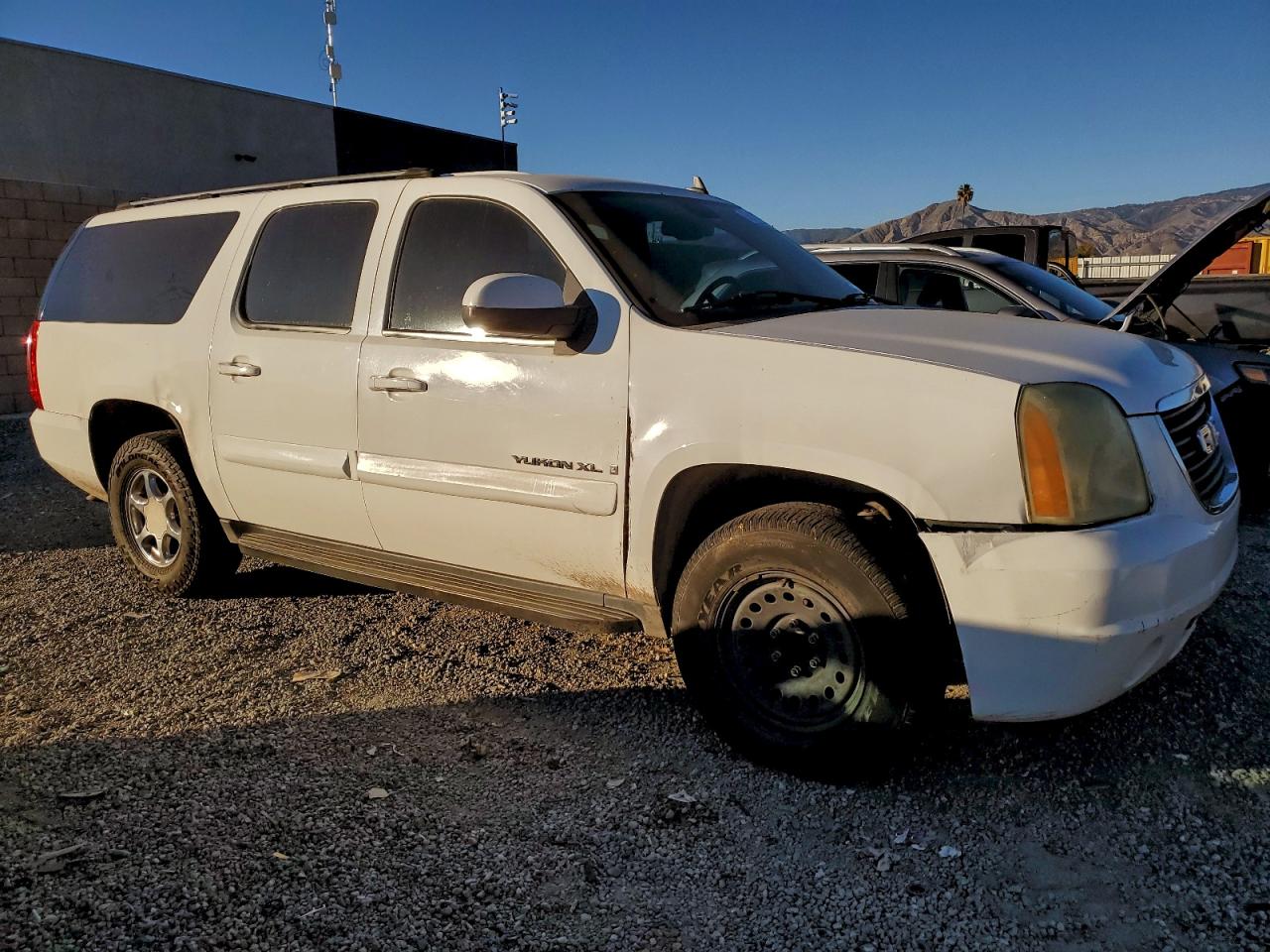 2007 GMC YUKON XL C1500 photo 7