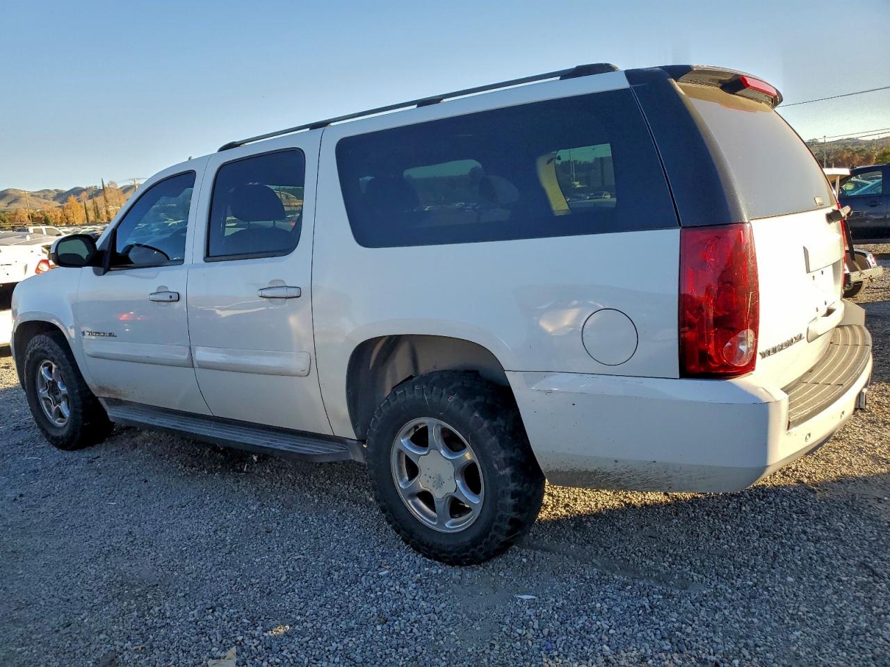 2007 GMC YUKON XL C1500 photo 3