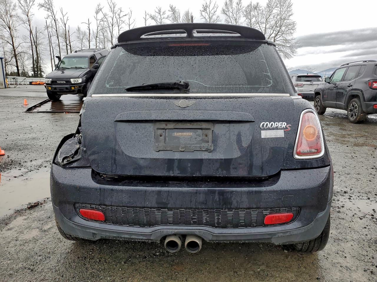 2008 MINI COOPER S photo 11