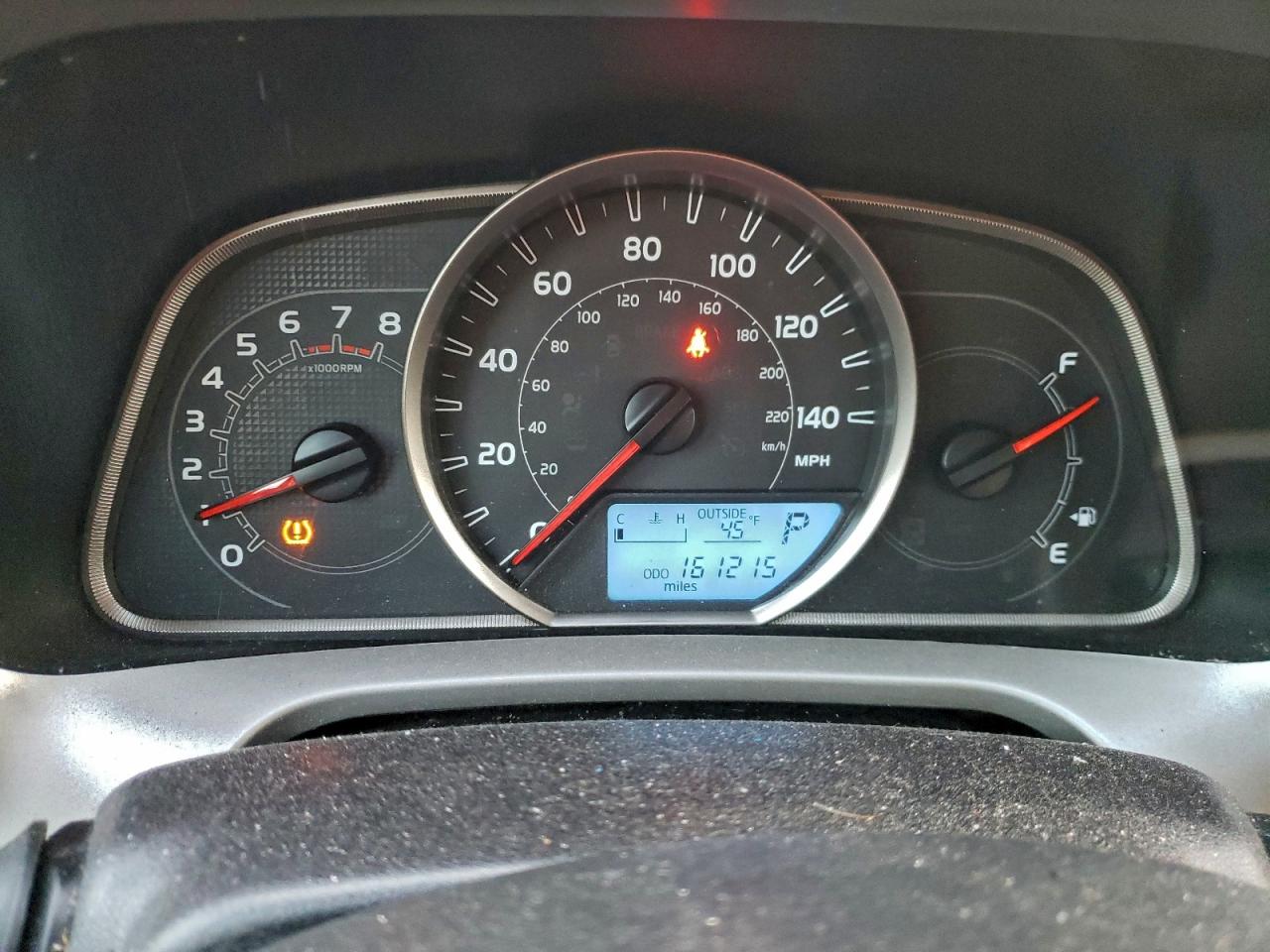2015 TOYOTA RAV4 XLE photo 17