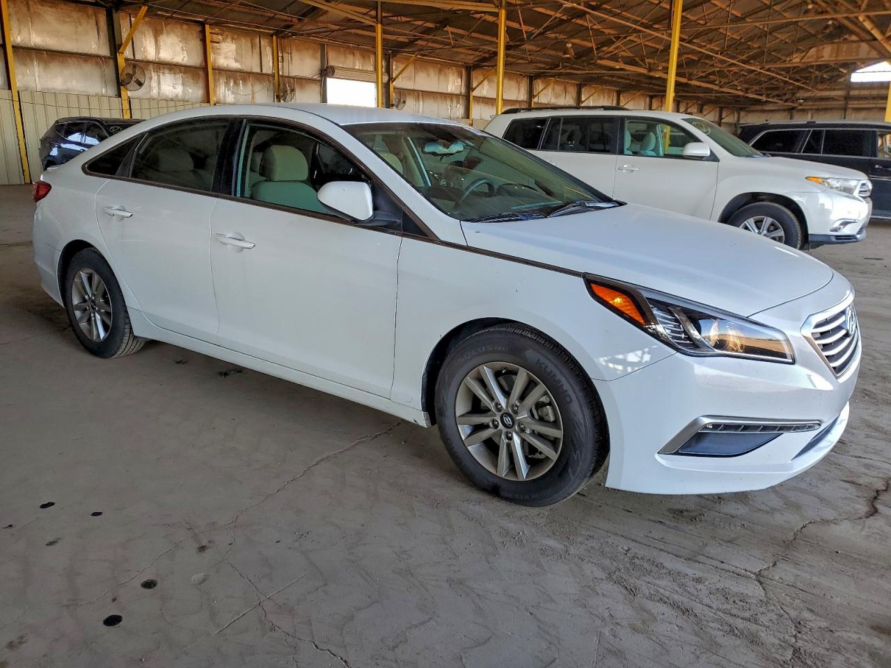 2015 HYUNDAI SONATA SE photo 10