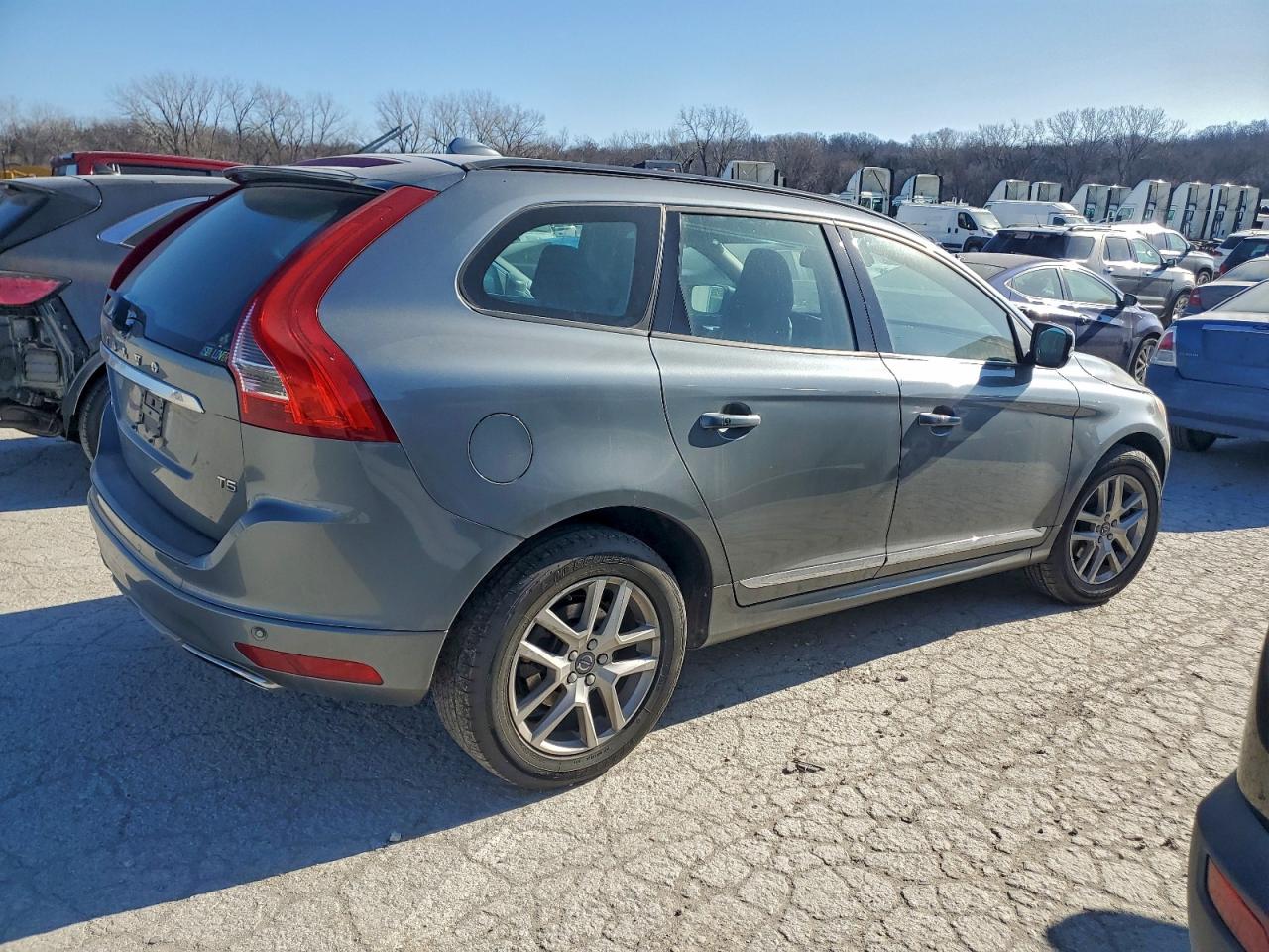 2017 VOLVO XC60 T5 photo 7