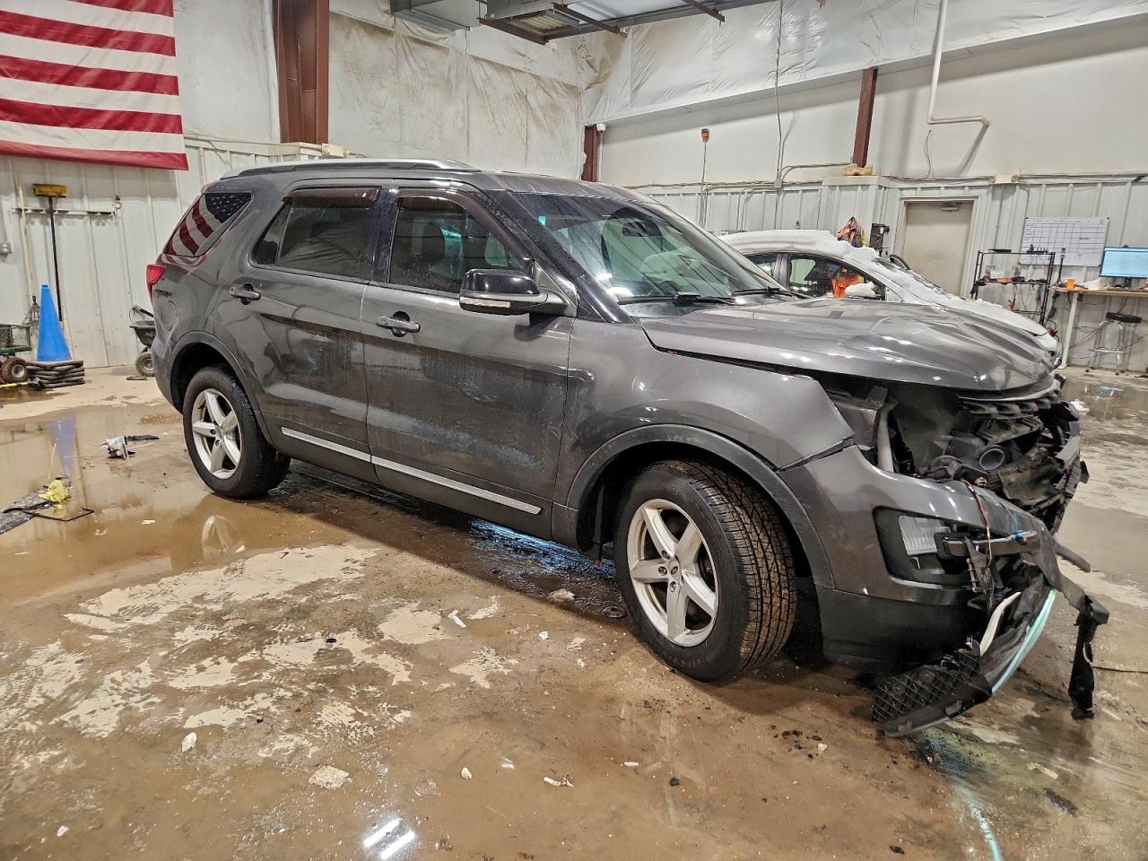 2016 FORD EXPLORER XLT photo 10