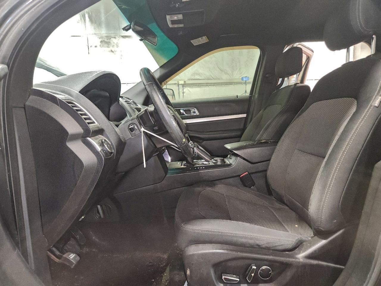 2016 FORD EXPLORER XLT photo 19