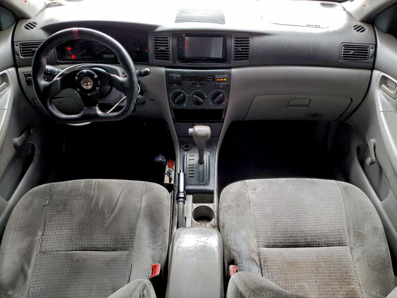 2005 TOYOTA COROLLA CE photo 8