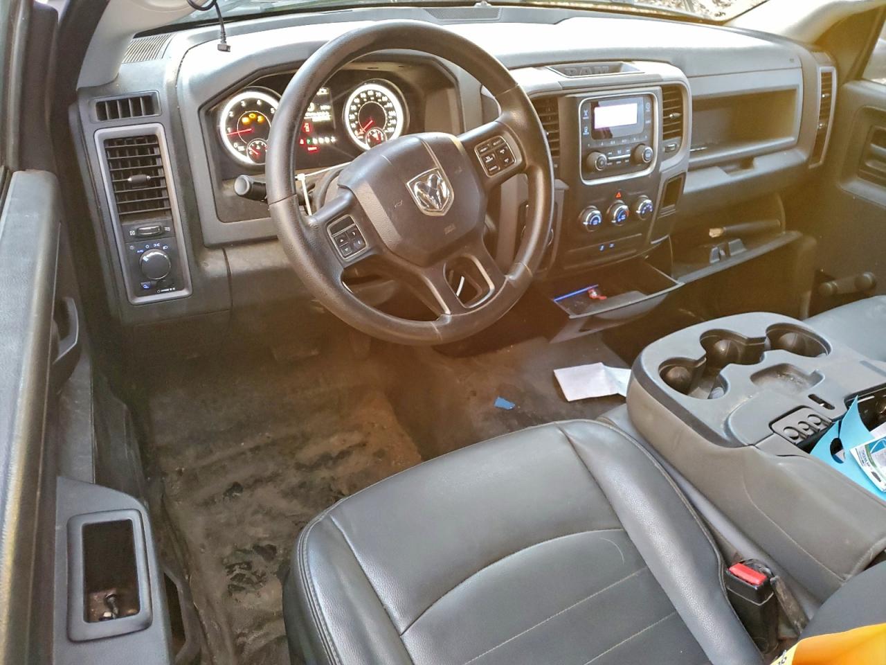 2014 RAM 1500 ST photo 22