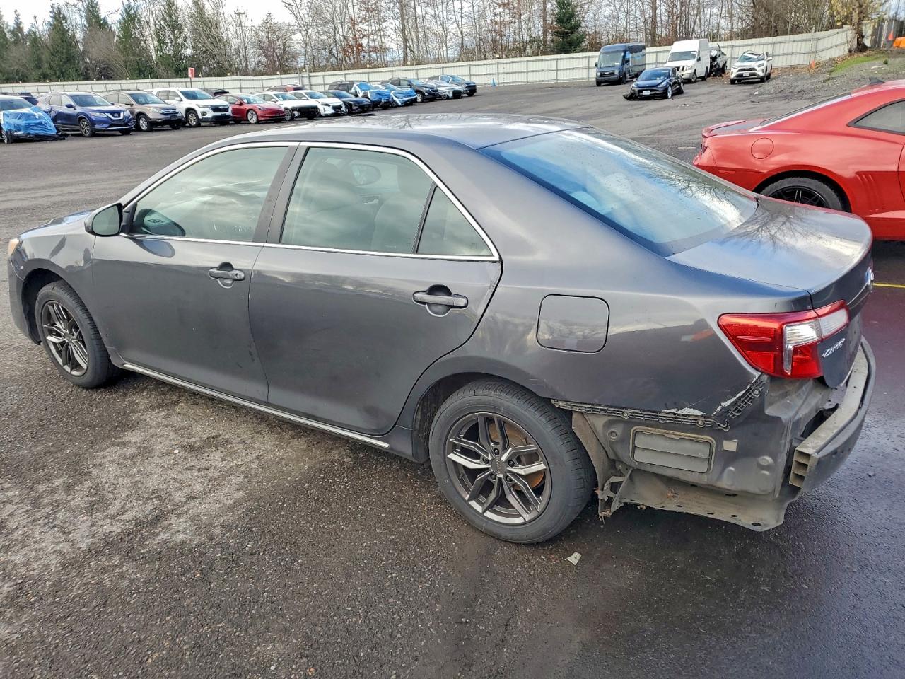 2014 TOYOTA CAMRY L photo 2