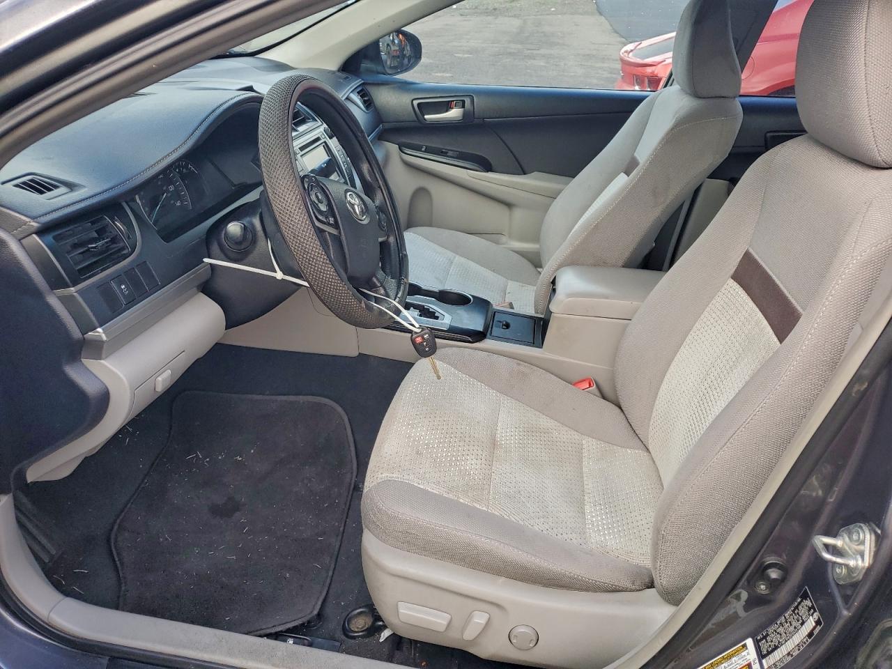2014 TOYOTA CAMRY L photo 7