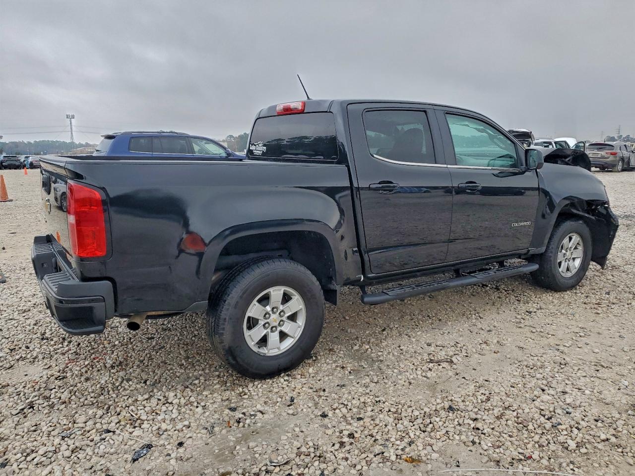2019 CHEVROLET COLORADO photo 3