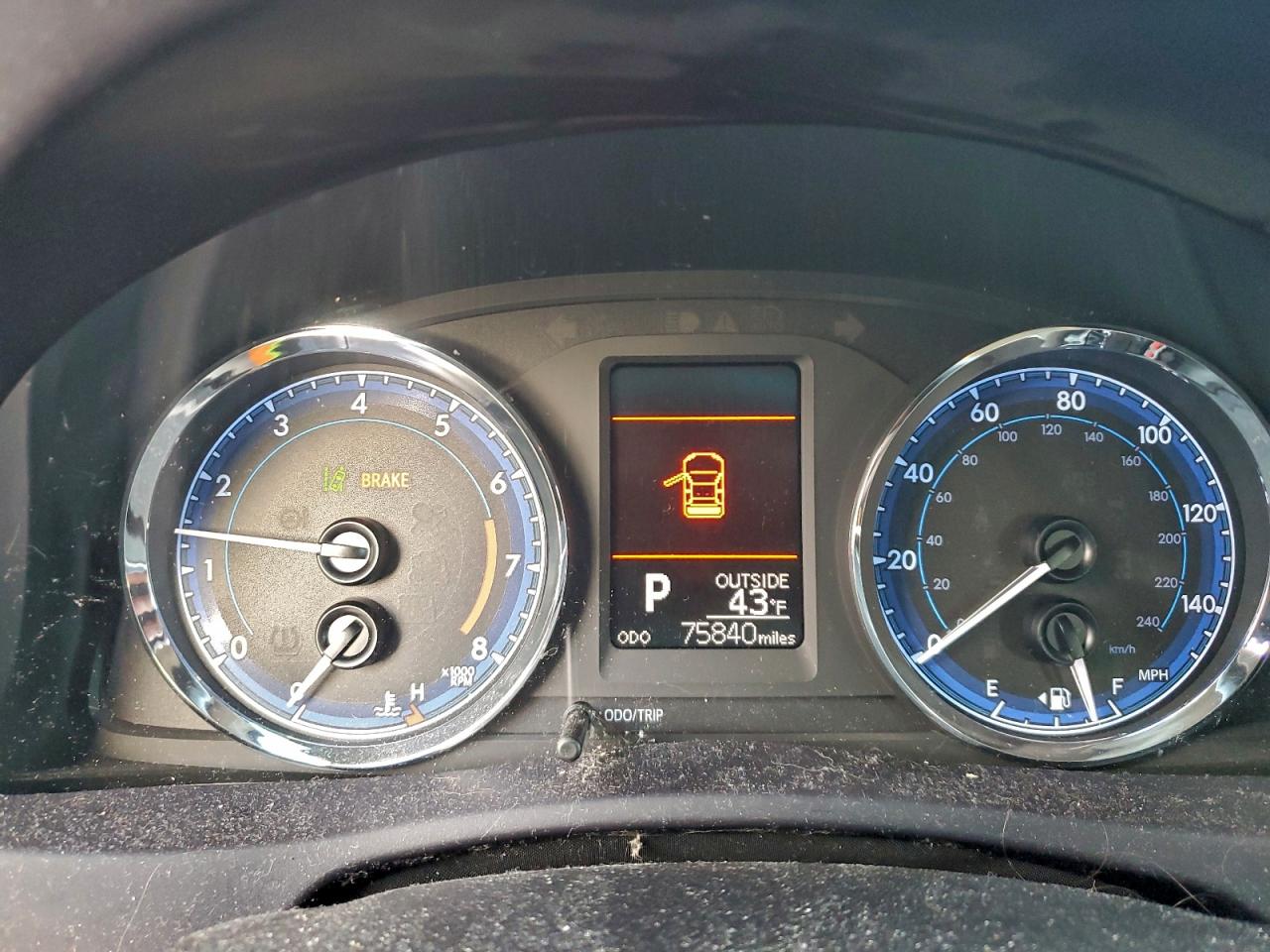 2018 TOYOTA COROLLA L photo 9