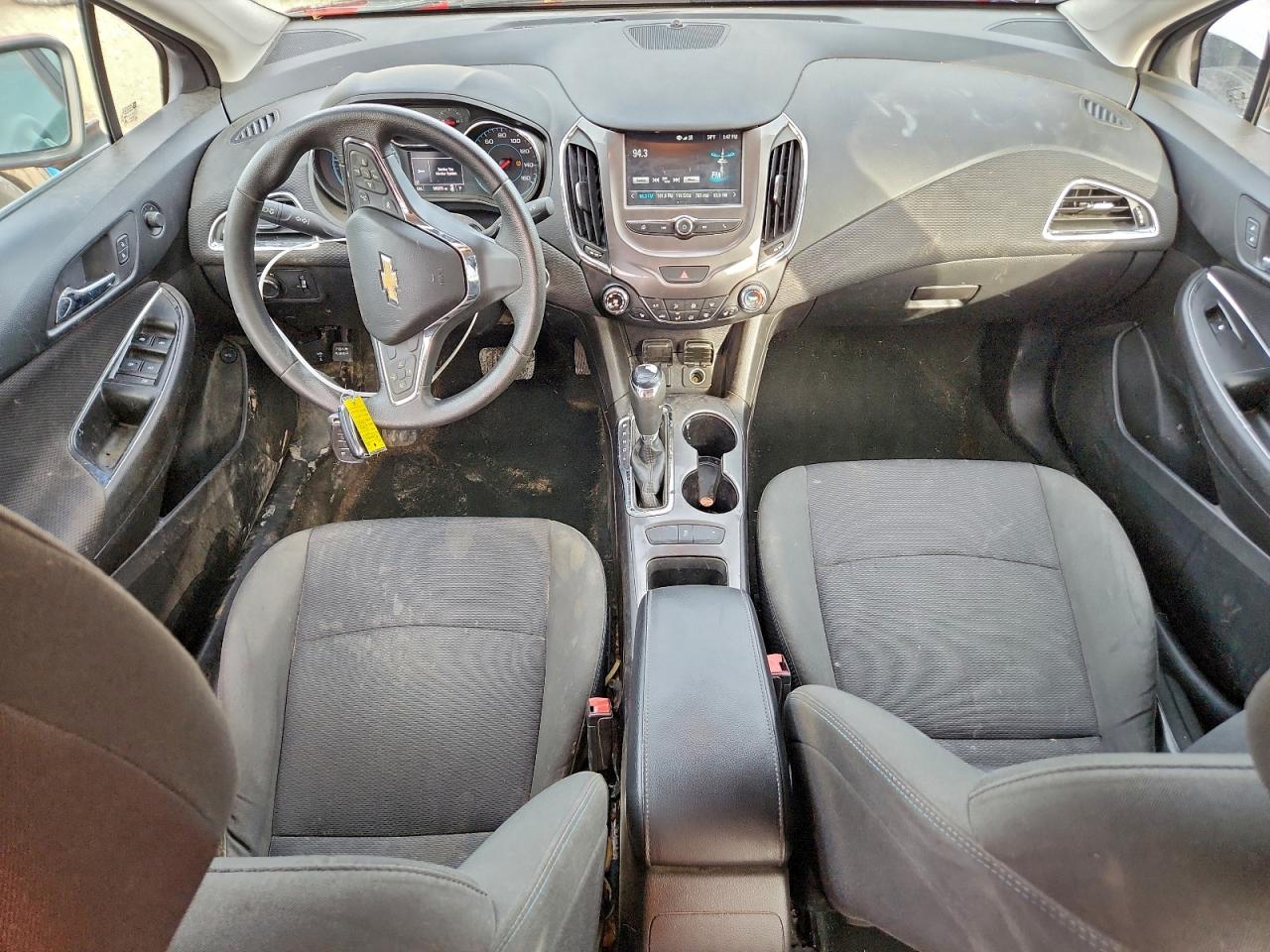 2017 CHEVROLET CRUZE LT photo 8