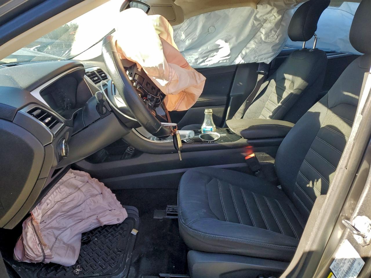 2013 FORD FUSION SE photo 19