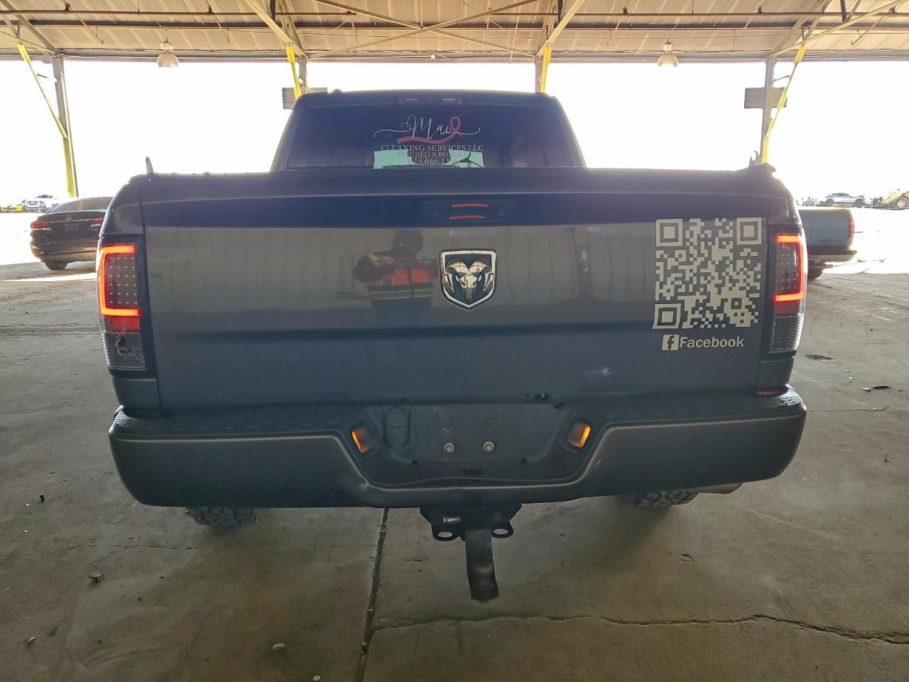 2017 RAM 1500 ST photo 6