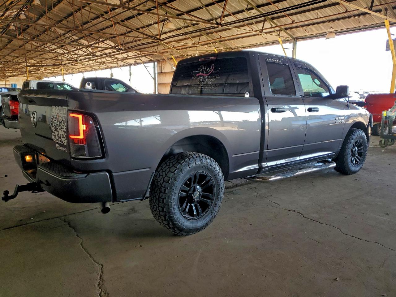 2017 RAM 1500 ST photo 3