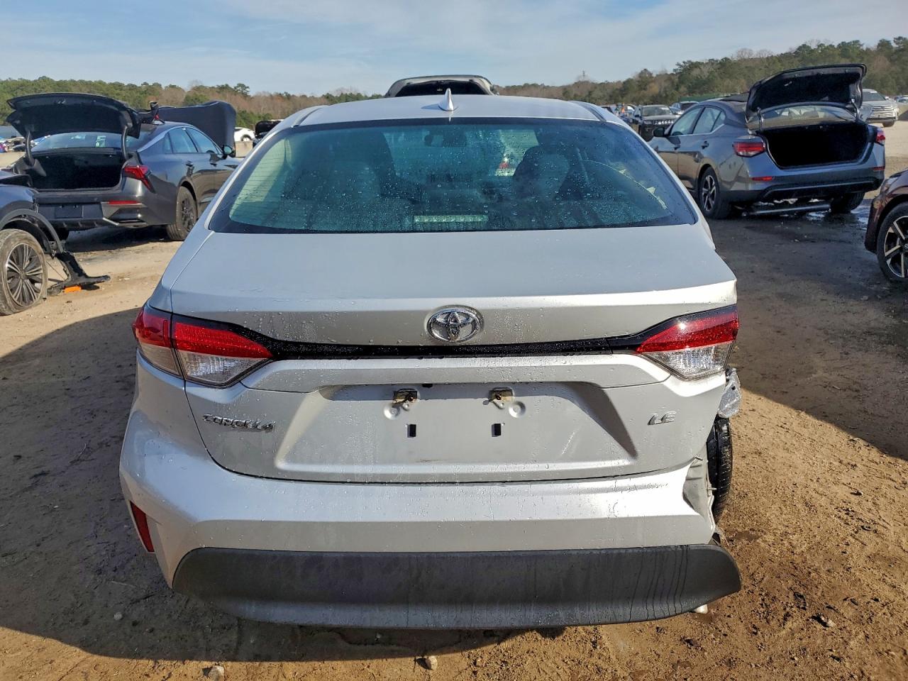 2023 TOYOTA COROLLA LE photo 6