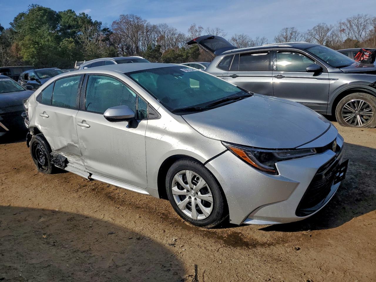 2023 TOYOTA COROLLA LE photo 4