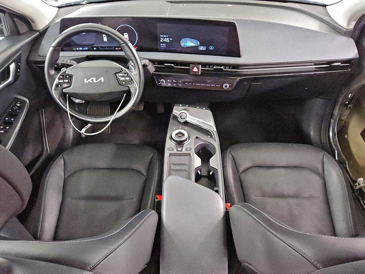 2023 KIA EV6 LIGHT photo 8
