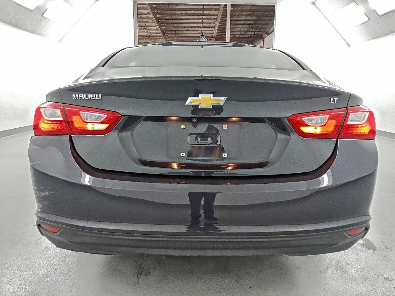 2023 CHEVROLET MALIBU LT photo 6