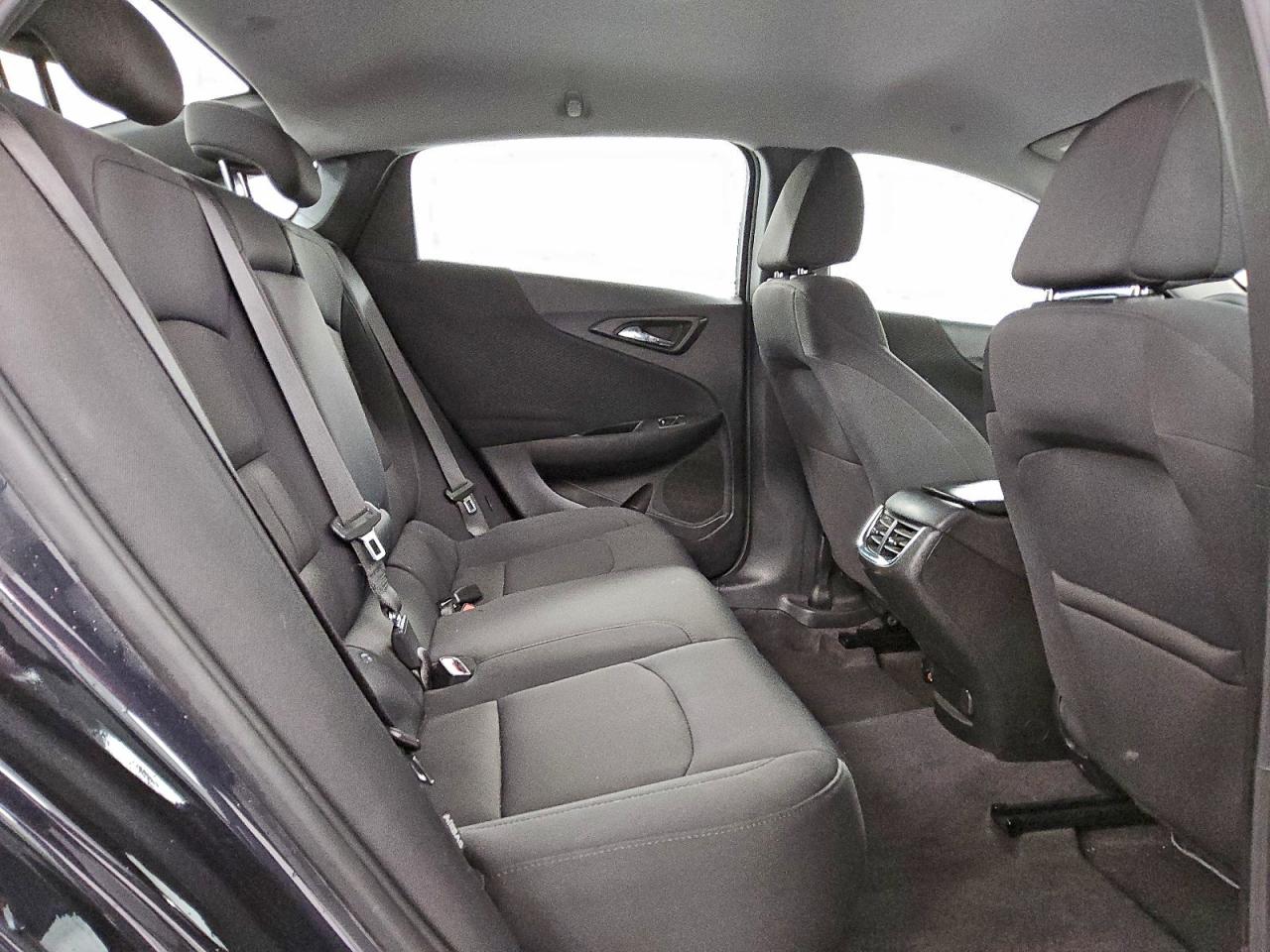 2023 CHEVROLET MALIBU LT photo 10