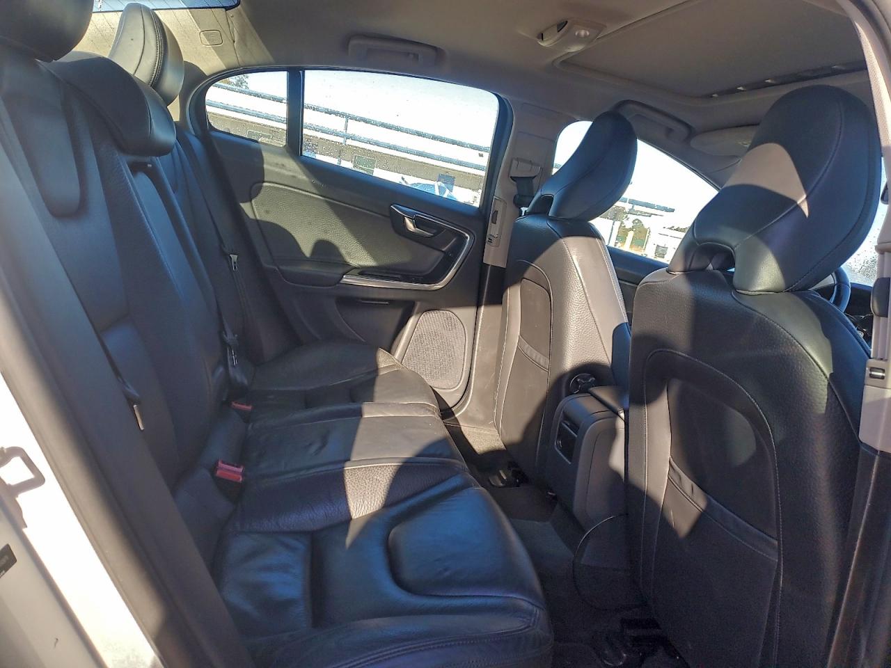 2014 VOLVO S60 T5 photo 19
