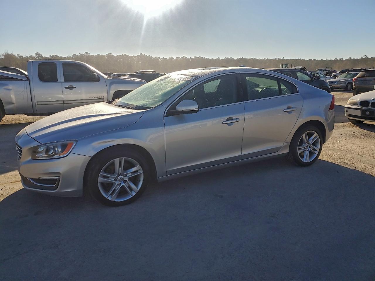 2014 VOLVO S60