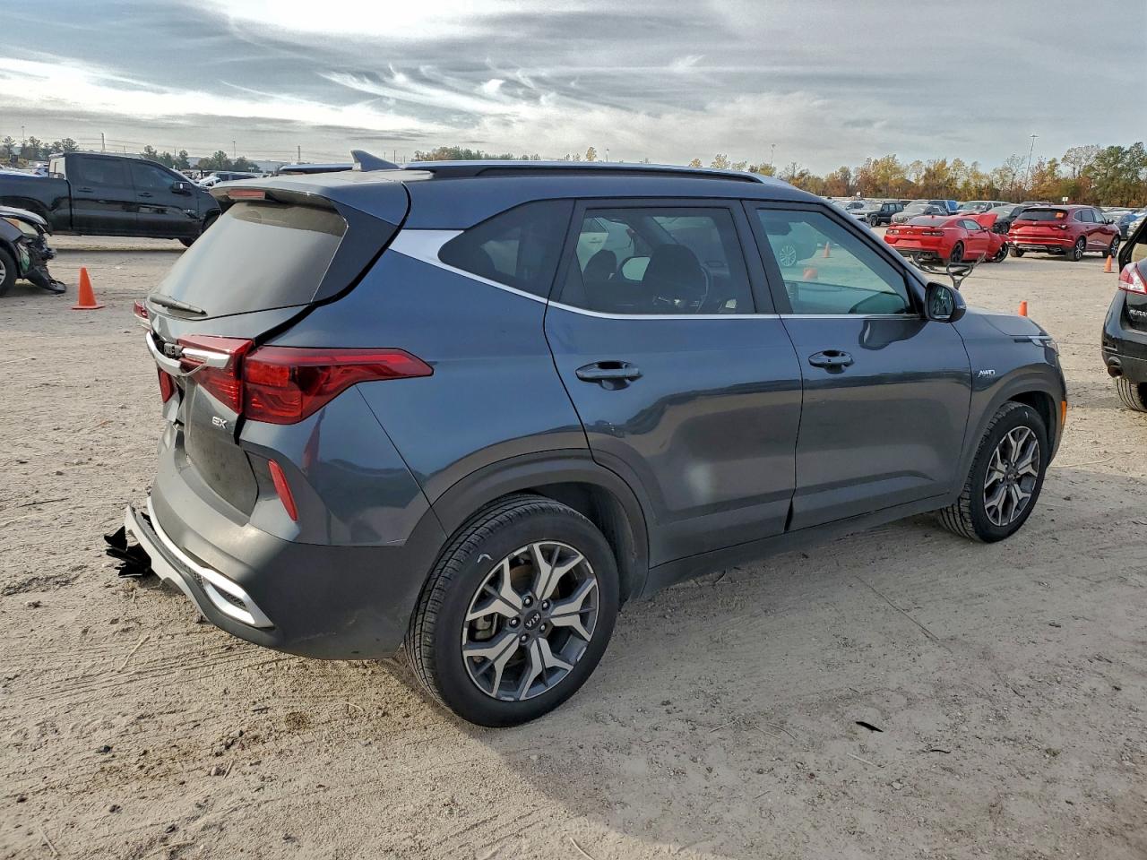 2021 KIA SELTOS EX photo 7