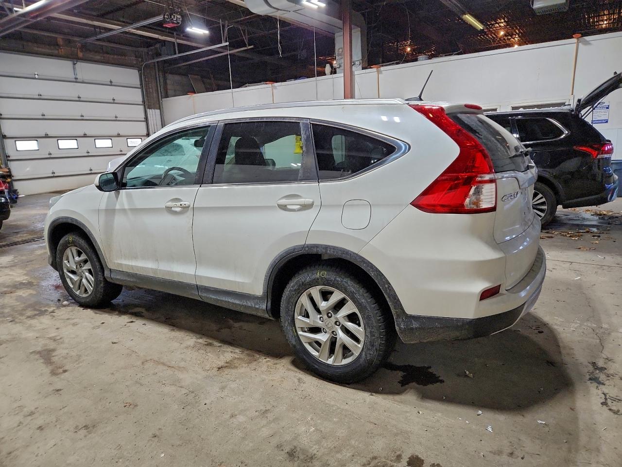 2015 HONDA CR-V EXL photo 2
