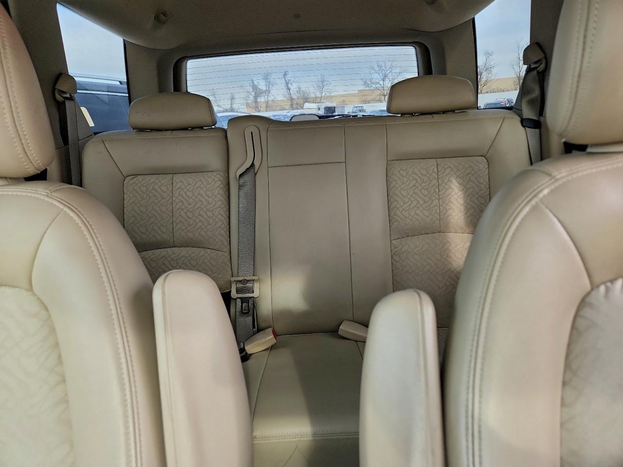 2006 SATURN VUE photo 28