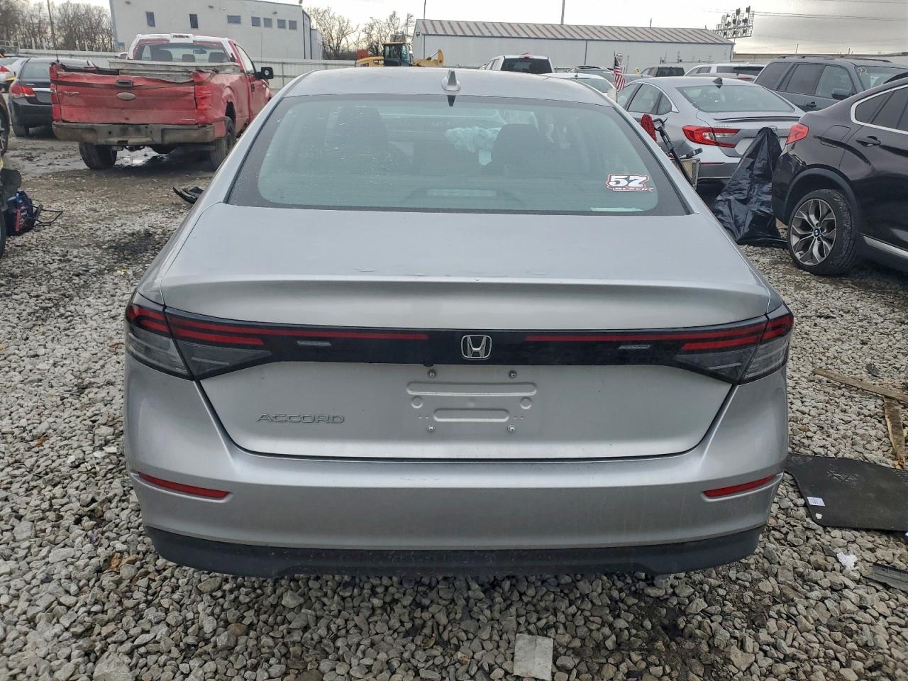 2024 HONDA ACCORD LX photo 11