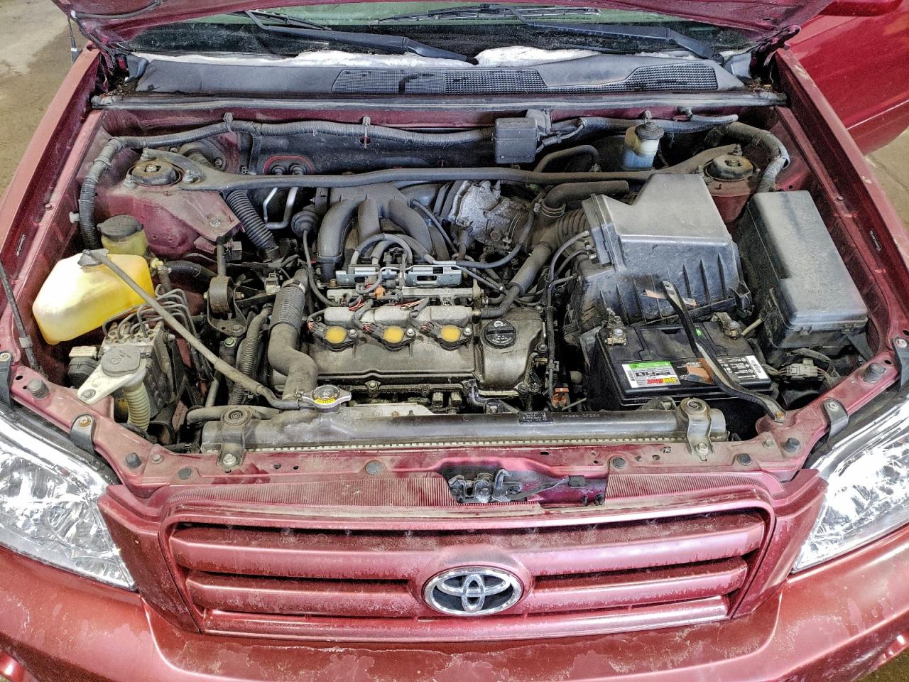 2004 TOYOTA HIGHLANDER BASE photo 34